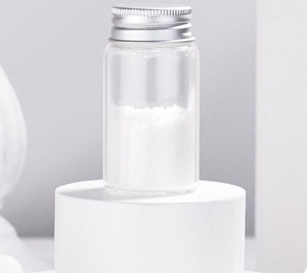 A Novel Azelaic Acid Derivative, Non-Acid Oil Control, Targets Acne at Its Root 2 图片1 2